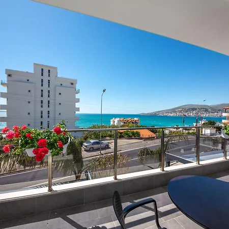 Azure Hotel Sarandë