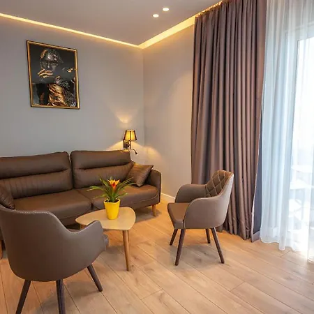 Hotel Azure Sarandë