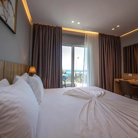 Otel Azure 4*