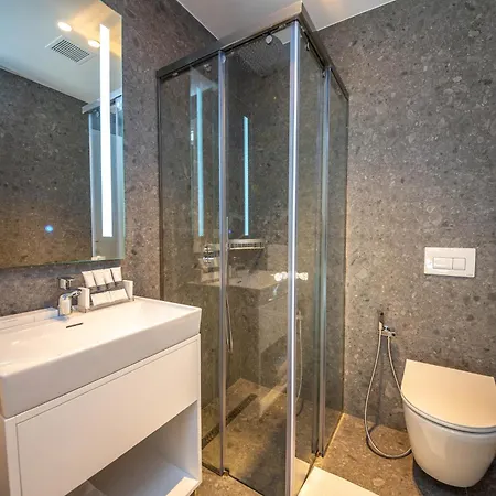 Azure Otel 4*