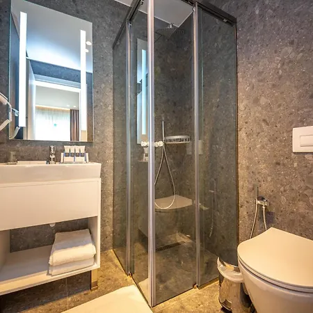 Otel Azure 4*