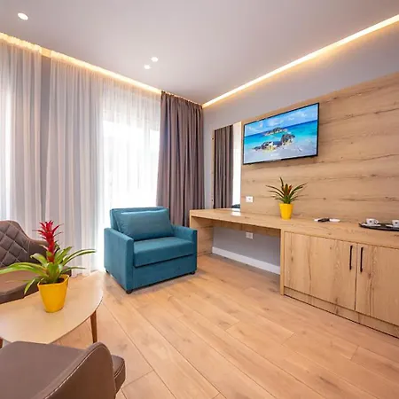 Azure ホテル Sarandë